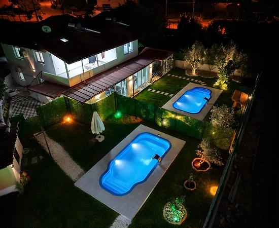 Muğla Gerişburnu'nda Sakin Konumda, Özel Havuzlu, Lüks Villa - 1