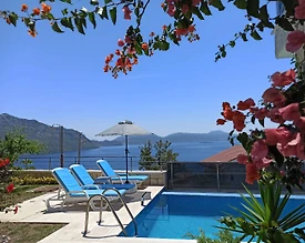 Muğla Marmaris'te Deniz ve Doğa Manzaralı, Özel Havuzlu, Kiralık Villa - 2