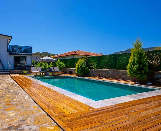 Muğla Marmaris'te Harika Doğada, Isıtmalı Havuzlu, Kiralık Bungalov - 1