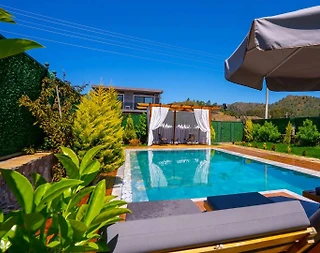 Muğla Marmaris'te Harika Doğada, Isıtmalı Havuzlu, Kiralık Bungalov - 3