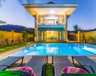 Muğla Marmaris'te Yeşillikler İçerisinde, Özel Havuzlu, Modern Villa - 3