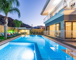 Muğla Marmaris'te Yeşillikler İçerisinde, Özel Havuzlu, Modern Villa - 5