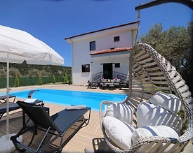 Muğla Menteşe'de Konforlu Tasarımlı, Özel Havuzlu, 3+1 Villa - 3