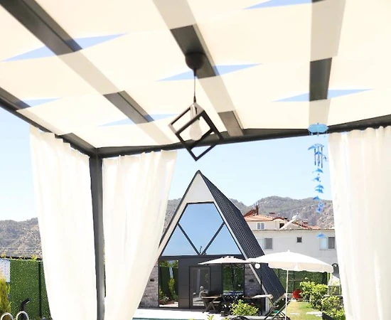 Muğla Ortaca'da Balayı Çiftleri İçin Uygun, Özel Havuzlu, Kiralık Bungalov - 1