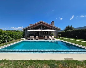 Muğla Ortaca'da Geniş Ailelere Uygun, Özel Havuzlu, Konforlu Villa - 3