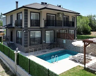 Muğla Ortaca'da Şehrin Gürültüsünden Uzak, Özel Havuzlu, 4+1 Villa - 1