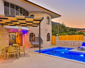 Muğla Seydikemer'de Ailelere Uygun, Özel Havuzlu, Çift Jakuzili Villa - 2