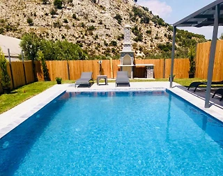 Muğla Seydikemer'de Doğa İçerisinde, Özel Havuzlu, Modern Villa  - 1