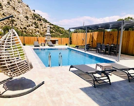 Muğla Seydikemer'de Doğa İçerisinde, Özel Havuzlu, Modern Villa - 3