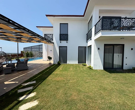 Muğla Seydikemer'de Doğa İçerisinde, Özel Havuzlu, Modern Villa - 1