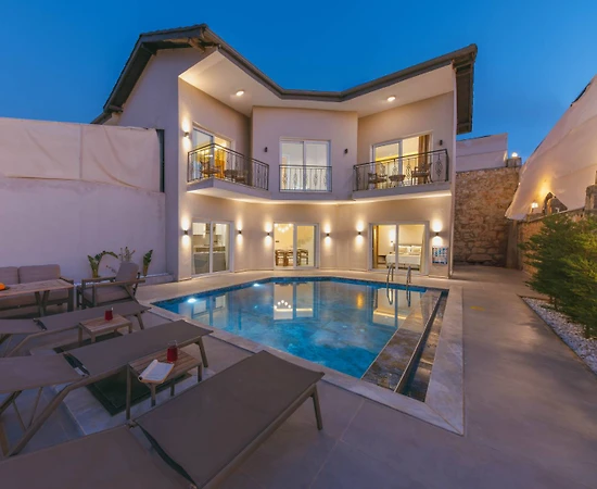 Muğla Seydikemer'de Doğa Manzaralı, Özel Havuzlu, Kiralık Villa - 1