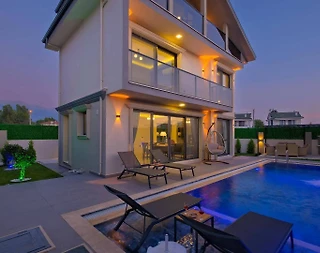 Muğla Seydikemer'de Geniş Ailelere Uygun, Özel Havuzlu, Kiralık Villa - 1