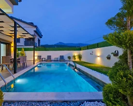 Muğla Seydikemer'de Geniş Ailelere Uygun, Özel Havuzlu, Kiralık Villa - 3