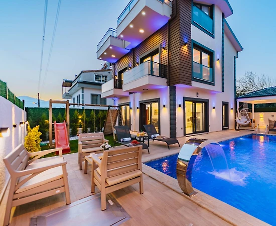 Muğla Seydikemer'de Kalabalık Ailelere Uygun, Özel Havuzlu, Kiralık Villa - 1