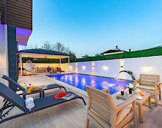 Muğla Seydikemer'de Kalabalık Ailelere Uygun, Özel Havuzlu, Şık Villa - 3