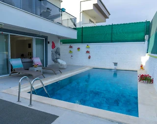 Muğla Seydikemer'de Doğa Manzaralı, Özel Havuzlu, Lüks 3+1 Villa - 2
