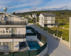 Muğla Seydikemer'de Geniş Ailelere Uygun, Özel Havuzlu, Modern Villa - 2