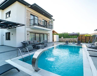 Muğla Seydikemer'de Modern Tasarımlı, Özel Havuzlu, Bahçeli Villa - 4