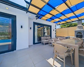 Muğla Seydikemer'de Sakin Konumda, Özel Havuzlu, Balayı Villası - 2