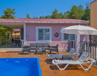 Muğla Seydikemer'de Sakin Konumda, Özel Havuzlu, Balayı Villası - 1