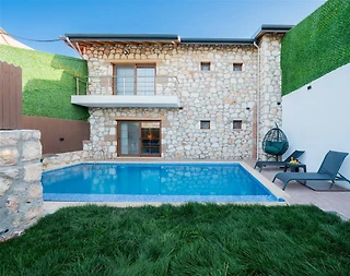 Muğla Seydikemer'de Sakin Konumda, Özel Havuzlu, Kiralık Villa - 1