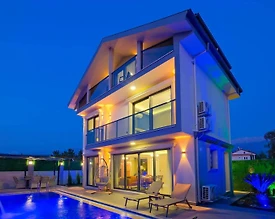 Muğla Seydikemer'de Elverişli Konumda, Özel Havuzlu, Lüks Villa - 2