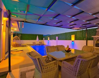 Muğla Seydikemer'de Elverişli Konumda, Özel Havuzlu, Lüks Villa - 4