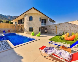 Muğla Seydikemer'de Taş Mimarili, Özel Havuzlu, Saunalı, Kiralık Villa - 3