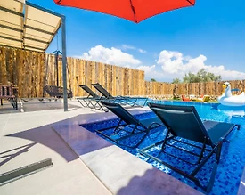 Muğla Seydikemer'de Yeşillikler İçerisinde, Özel Havuzlu, Modern Villa - 3