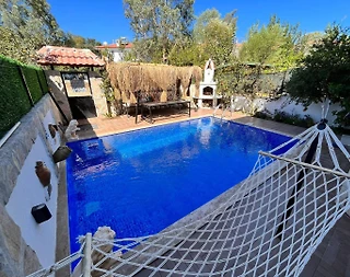 Muğla Ula'da Çekirdek Ailelere Uygun, Özel Havuzlu, 3+1 Villa - 2