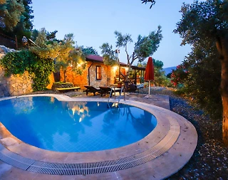 Muğla Ula'da Doğayla Baş Başa, Özel Havuzlu, Otantik Villa - 1