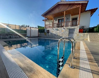 Muğla Ula'da Enfes Doğada, Özel Havuzlu, Şık Villa - 1