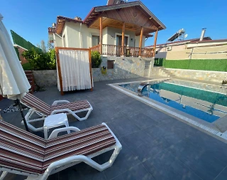 Muğla Ula'da Enfes Doğada, Özel Havuzlu, Şık Villa - 3