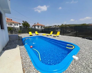 Muğla Ula'da Sakin Konumda, Huzurlu, Geniş Bahçeli Tatil Evi - 4