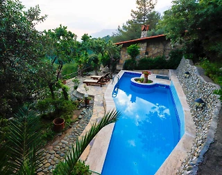 Muğla Ula'da Şehrin Gürültüsünden Uzak, Özel Havuzlu, Kiralık Villa - 1