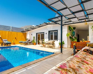 Kaş Bezirgan'da Göz Alıcı Doğada, Özel Havuzlu, 2+1 Villa - 1