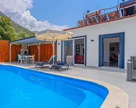 Kaş Üzümlü'de Balayı Çiftlere Uygun, Özel Havuzlu, Kiralık Suit - 2