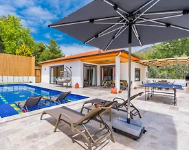 Kaş İslamlar'da Küçük Ailelere Uygun, Özel Havuzlu, Lüks Villa - 2