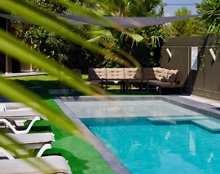 Antalya Kepez'de Geniş Alanlara Sahip, Özel Havuzlu, Ferah Villa - 5