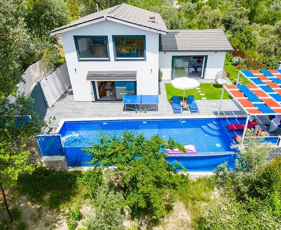 Kaş İslamlar'da Doğayla İç İçe, Özel Havuzlu, Huzurlu Villa - 1