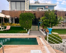 Aydın Ak-Yeniköy'de Kalabalık Aileler için İdeal, Özel Havuzlu, 4+1 Villa - 2