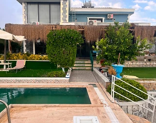 Aydın Ak-Yeniköy'de Kalabalık Aileler için İdeal, Özel Havuzlu, 4+1 Villa - 2