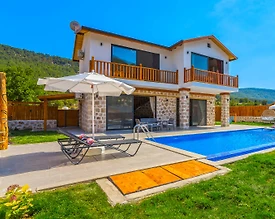 Kaş Hacıoğlan'da Geniş Bahçe İçerisinde, Özel Havuzlu, Lüks Taş Villa - 2