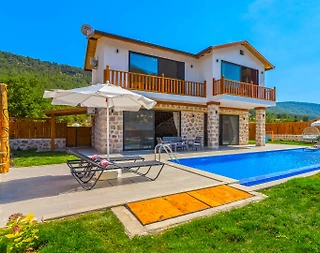 Kaş Hacıoğlan'da Geniş Bahçe İçerisinde, Özel Havuzlu, Lüks Taş Villa - 2