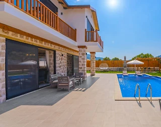 Kaş Hacıoğlan'da Geniş Bahçe İçerisinde, Özel Havuzlu, Lüks Taş Villa - 3