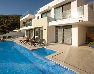 Kaş Kalkan'da Deniz Manzaralı, Özel Havuzlu, 8 Kişilik, Lüks Villa - 1