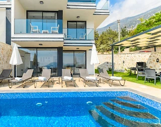 Kaş Kalkan'da Muhteşem Deniz Manzaralı, Özel Havuzlu, 3+1 Villa - 1