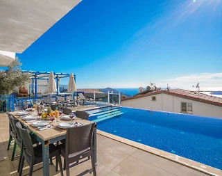Kalkan Kördere'de Muhteşem Deniz Manzaralı, Özel Havuzlu, Lüks Villa - 3