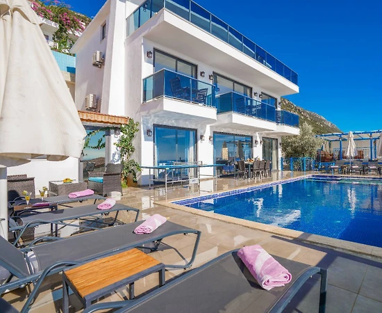 Kalkan Kördere'de Muhteşem Deniz Manzaralı, Özel Havuzlu, Lüks Villa - 1