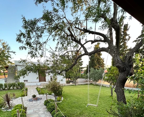 Datça Kızlan'da Sakin Konumda, Geniş Bahçeli, Şömineli, 1+1 Ev - 1